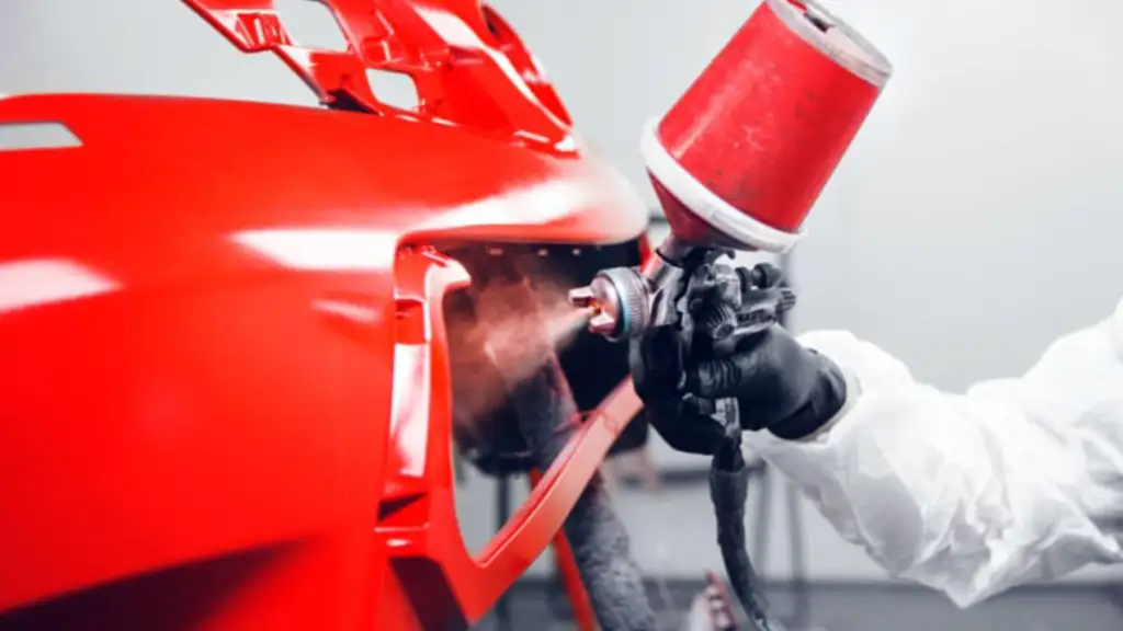 Ο σωστός τρόπος για να βάψετε και να γυαλίσετε έναν προφυλακτήρα 2 Βαφή του προφυλακτήρα, γυαλίσετε έναν προφυλακτήρα